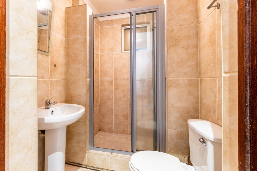 To Let 12 Bedroom Property for Rent in Bo Kaap Western Cape